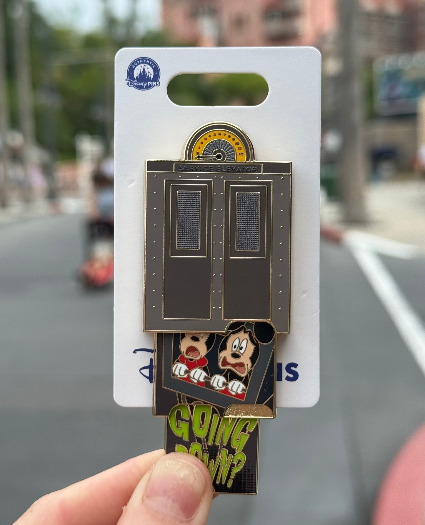 Pull Down Mickey & Minnie Tower Of Terror